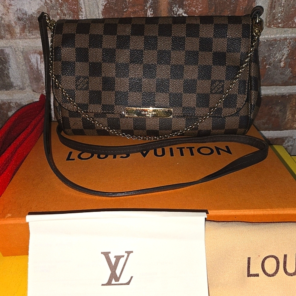 Authentic LOUIS VUITTON Favorite MM in Damier Ebene